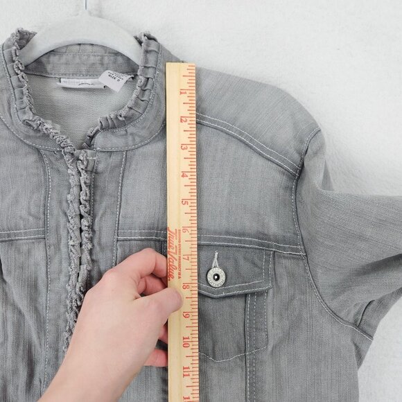 Chicos Jacket Women 2 Gray 12 Platinum Denim Jean Trucker Stretch Ruffle Casual - Picture 7 of 15